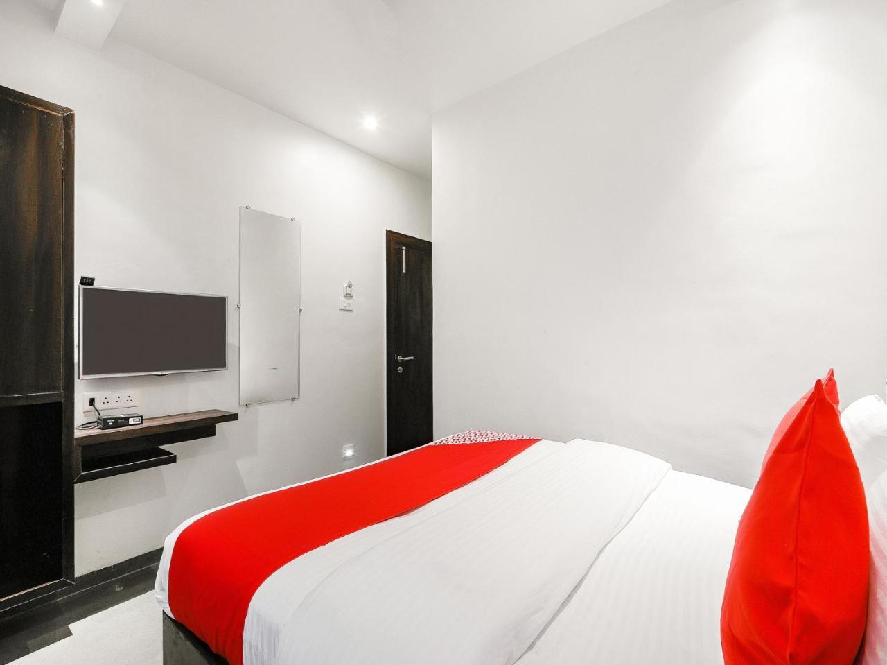 Oyo 14826 Ashoka Executive Hotell Aurangabad  Eksteriør bilde